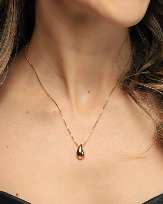 Gota  Pendant Necklace